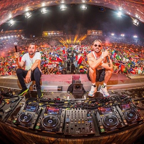 Dimitri Vegas & Like Mike DJ Set