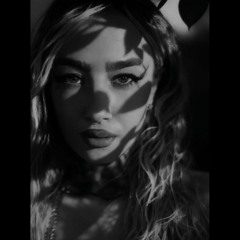 Crash On Me - DEADLUVE