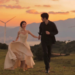 အယ်လ်လွန်းဝါ , ကဗျာဘွဲ့မှူး - အဆုံးမဲ့