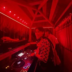 Live for the weekend (hardstyle baby)