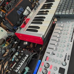 Synths / Sampler