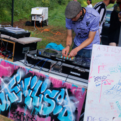Piano happy hardcore and Atmospheric jungle
