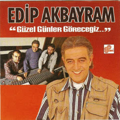 Gülümsedik Gökyüzüne