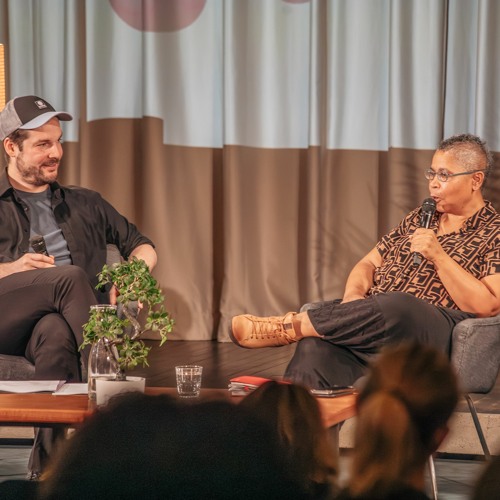 Stream Versöhnungs­theater Max Czollek im Gespräch mit Peggy Piesche