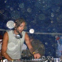 Ricardo Villalobos - Live at Sonne Mond Sterne - 2002-08-10 (2 parts)