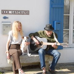Les passant(e)s, une chanson de Georges Brassens par Agathe et Monsieur Gontrand