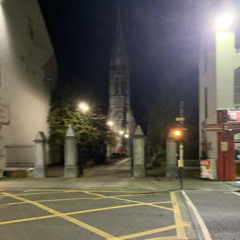 du sagst die welt hasst dich