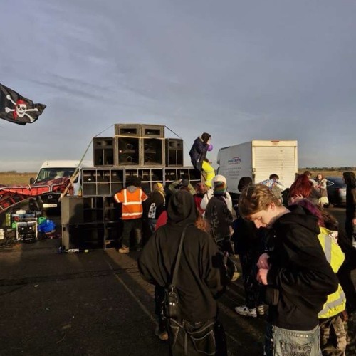 RED RIG BANNERS AND PIANO SLAMMERS! //Abizz hardcore piano mix