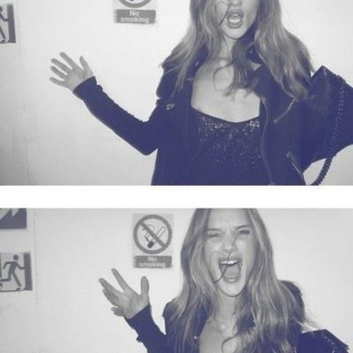 CANT GET MY HEAD UP 💆🏻♂️ @ihteray