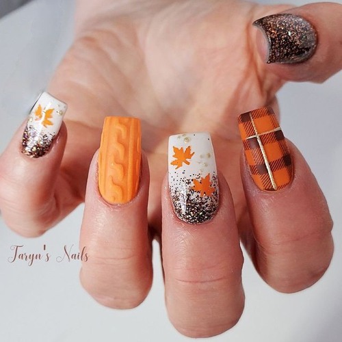 pumpkin sweater w/ swords2 (tekken96141)