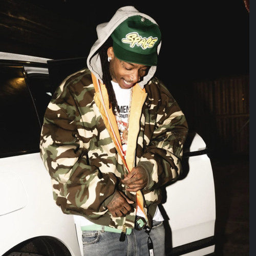 Wiz Khalifa - "Walk It Off Freestyle"