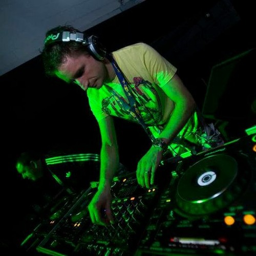 Tony Oldskool St. Paddy's Day Guest Mix 17-03-2021 (Dj-Xray Takeover Show)
