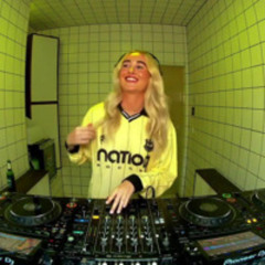 Paige Tomlinson @ HOR - The Trip Love Struck