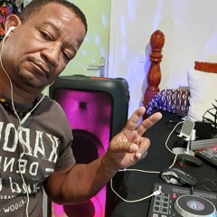 DJMYCKES - Annick&J-C-David&Corine&J-C-RaumelMix.mp3