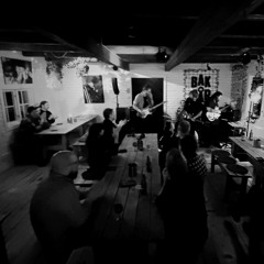 Holding On (Live at Bakgården, 13/12 2024)