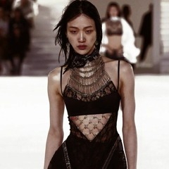 YOU KNOW I'M THE HOTTEST