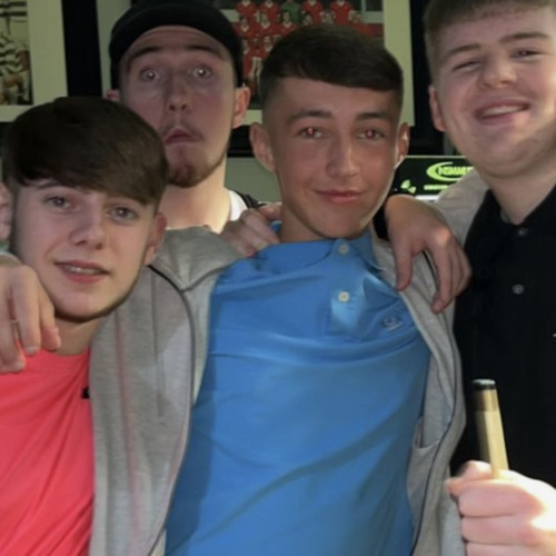 Gerry Cinnamon  - She is a belter