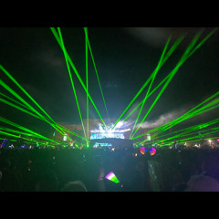 Groovy, spacey, bassy and space bassy freestyle mix - Zeds Dead, Clozee, Ganja and friends!