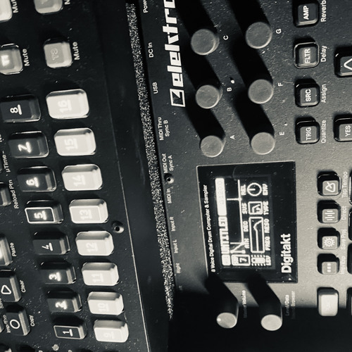 Tonkammer 763342 - Techno - Harmonic eats Noise