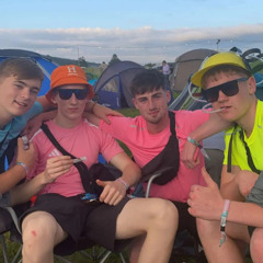Damager x knees up