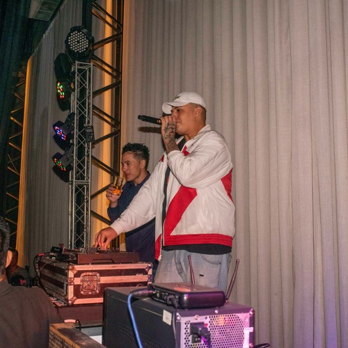 TOMA CATUCADA Vs VAI LEITADA - DJ SEVEN MCS GW E MR BIM