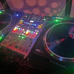 DJSamoaBoy at Fireside 4-13-23 (House/70s/80s/Remixes & Mashups)