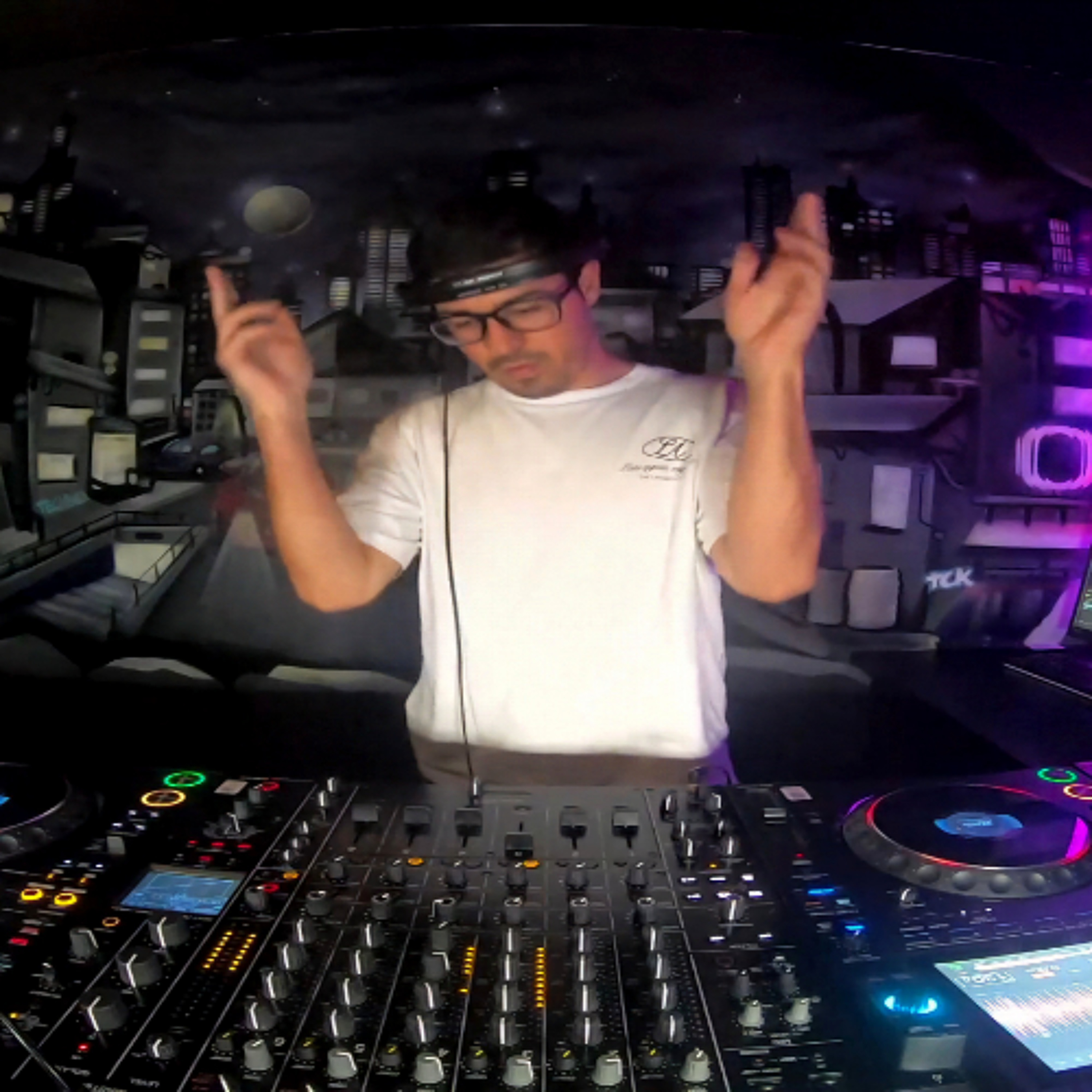 Bumping, Jackin, Disco, Tech & Vocal House Set - ELLIOT Live @ AXIOM, Madrid (27/04/26) episode artwork