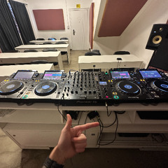 [TECH HOUSE] Not Feelin´ Set // NANU