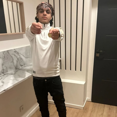 Taythugger- Sky