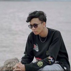 y2mate.com - Kenangan  Ziel Ferdian Lirik  Speed up  Kini tinggal kenangan saat saat kita bersama.mp