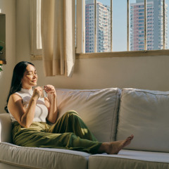 Decentering the Urge