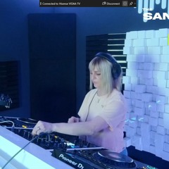 Betty Gee Live at KAD Studios