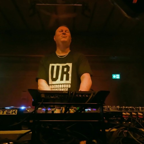 Live at Vantek, Vancouver