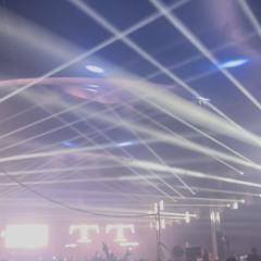 im falling in love with the music