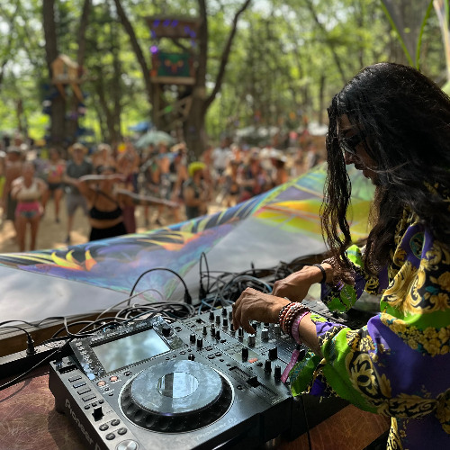 Youknowkeegan en direct à Future Forest 2025