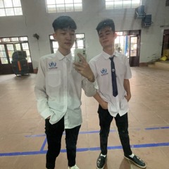 Lẫn tan luôn. (MẠNH •HANAKA)