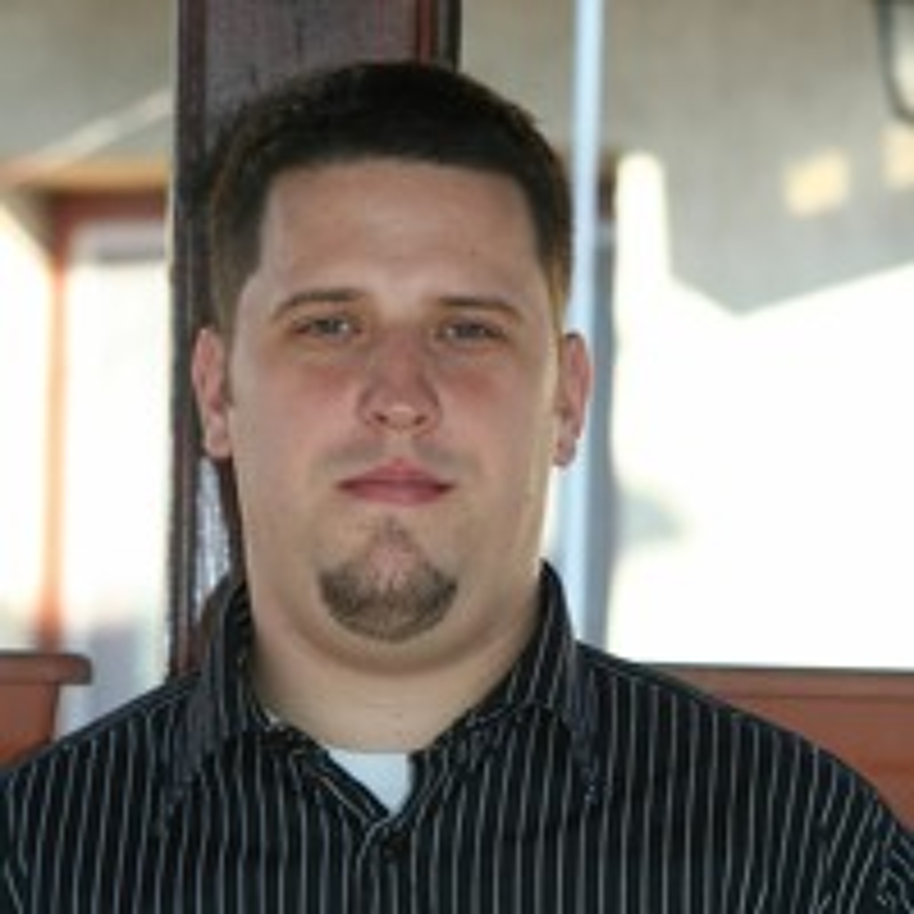 Gumicsizma és Okosteló