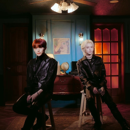 CRAVITY JUNGMO & MINHEE (  크래비티 정모 민희 ) - Deja Vu (COVER)