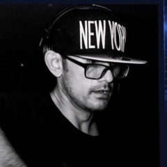Tom Stanzer - Techno Injection Debut Monthly Dose of Techno RatRadio