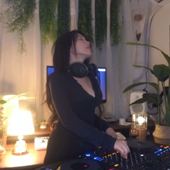 Mood at Home | Chill House & Deep Groove DJ Set