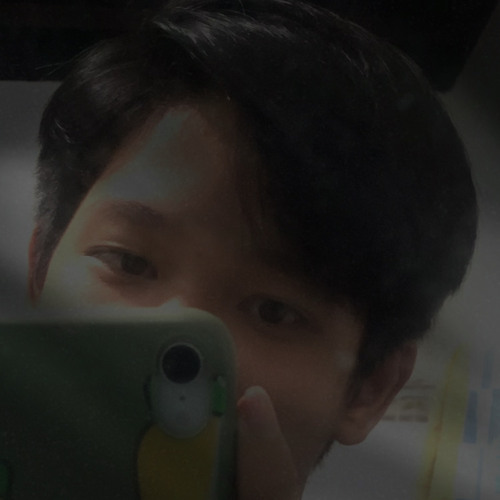 Anh thương em nhất mà