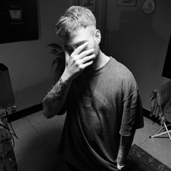 Way Too Far (uzaksın)[ Kazzy X Mervan].mp3