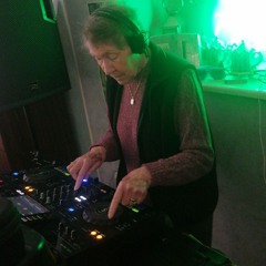 DJ pullin- Substation 3