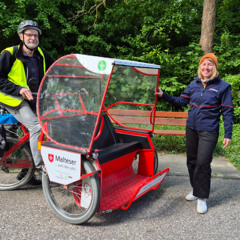 Mit der Rikscha und den Maltesern nach draußen
