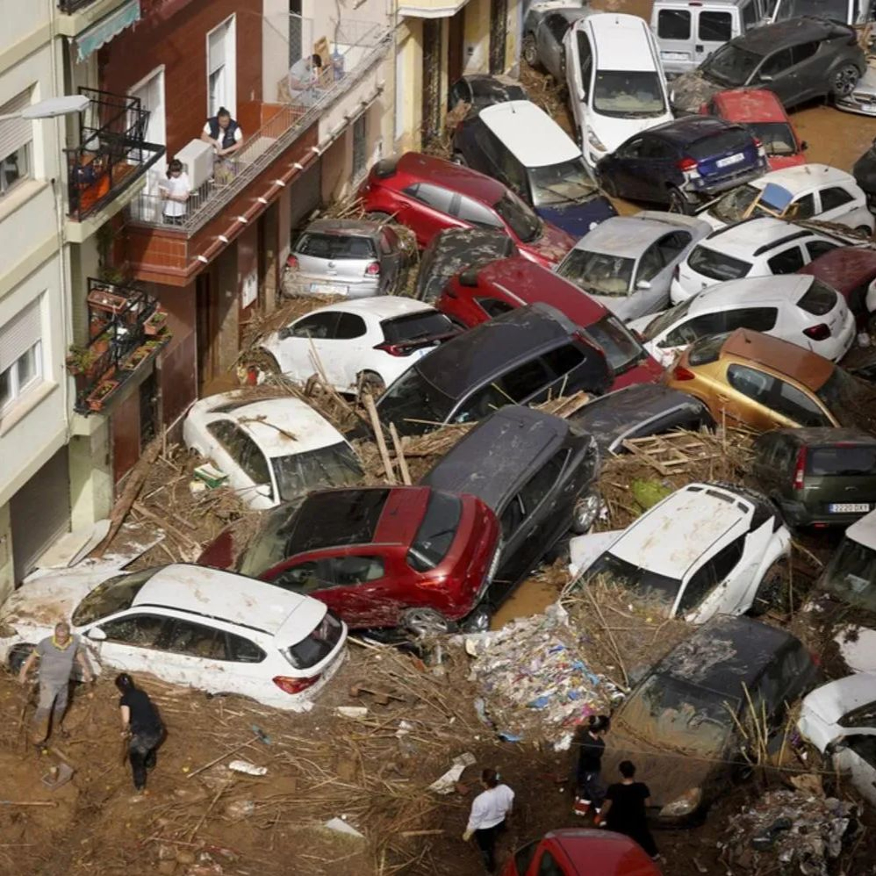 Spain's Flood Disaster - Update From Our Reasident Reporters Karin Avila & Keeley Warren episode artwork
