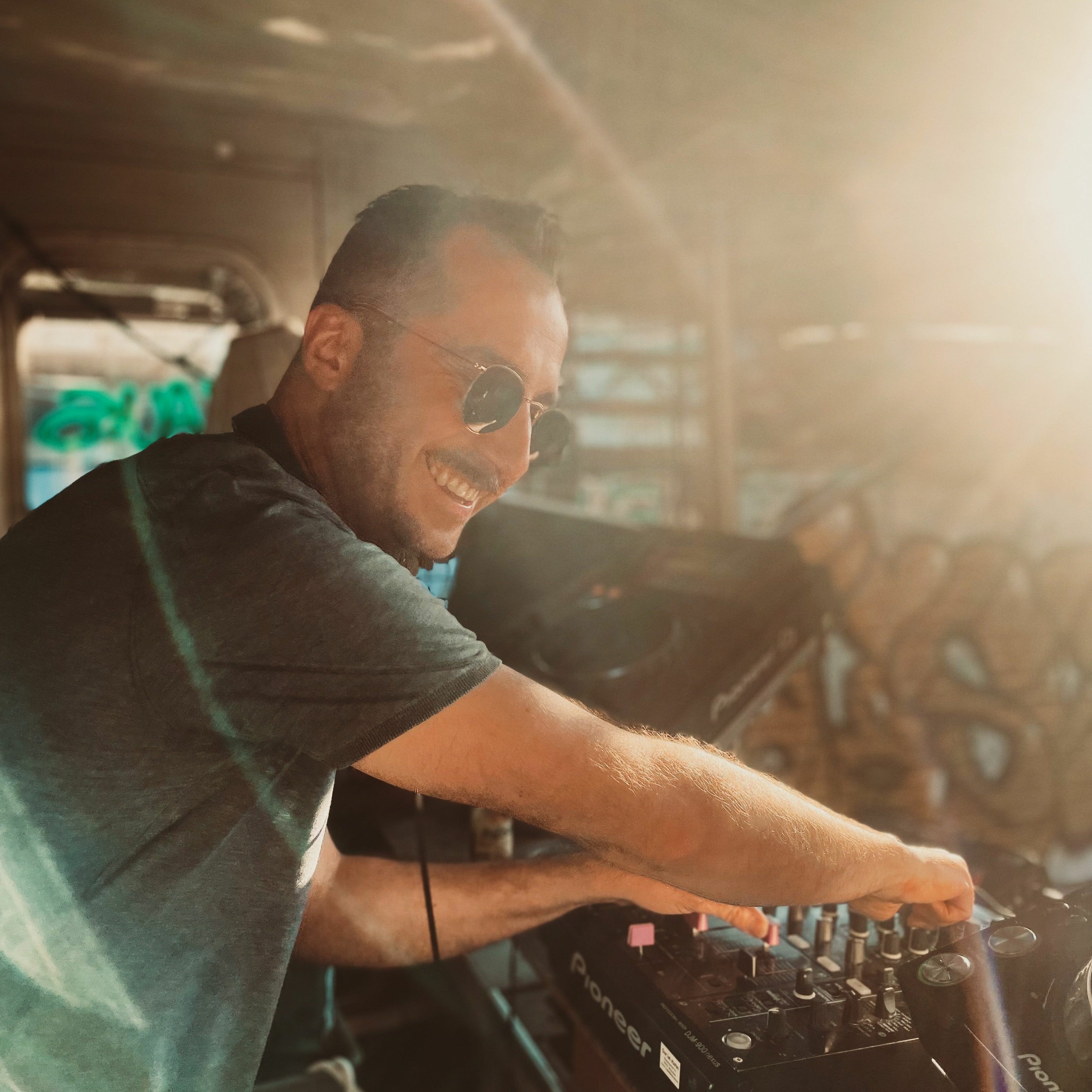Piet van Noord pres. ELECTRONIC DEVOTION