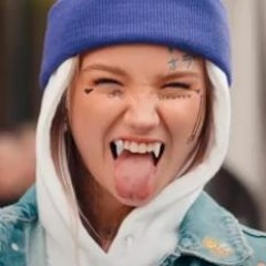 Julia Beautix-(songs aus der bohne)Taddle part