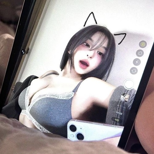 Em Là Kẻ Đáng Thương X Ai Thật Lòng Thương Em  TOANN X TIENTHANH REMIX