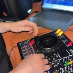 Mixing ingredients 🕺🏻