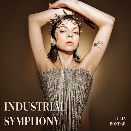 Premiere: Julia Bondar "Running With The Wolves" - Endorphin.es